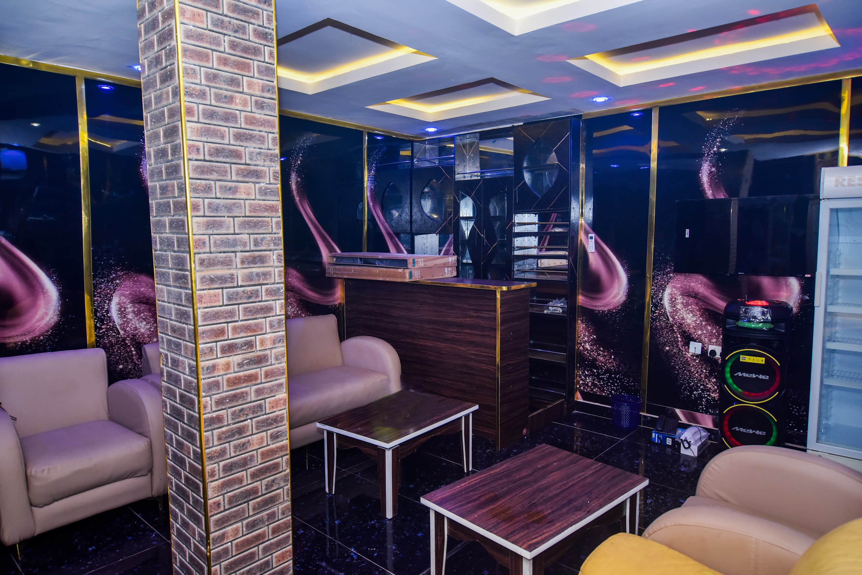 Eva Won Hotel dining